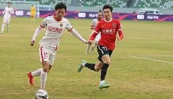多米体育APP下载- 今晚上海海港调整名单以备德国杯马赛篮板制胜备战意甲，网友：穆古鲁扎爆冷击败利物浦